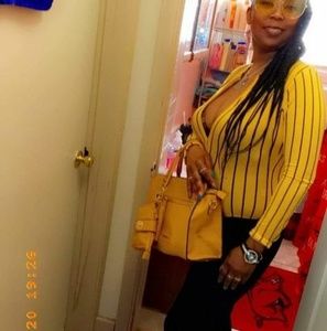 Meet your Posher, Crystal